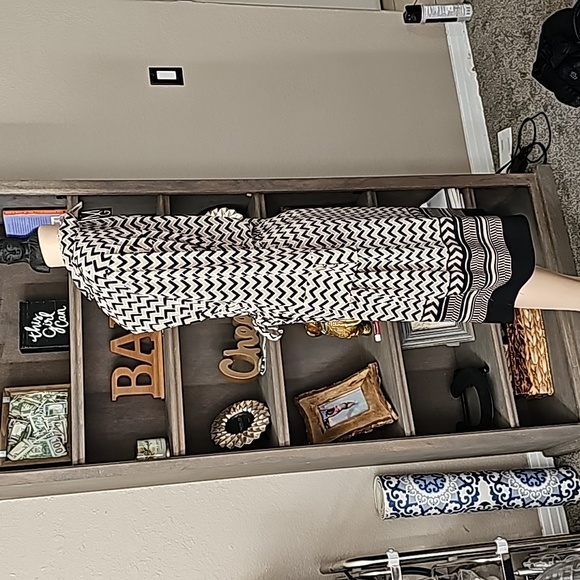 NEW 3X Mlle Gabrielle Chevron Print Midi Dress - Picture 2 of 8